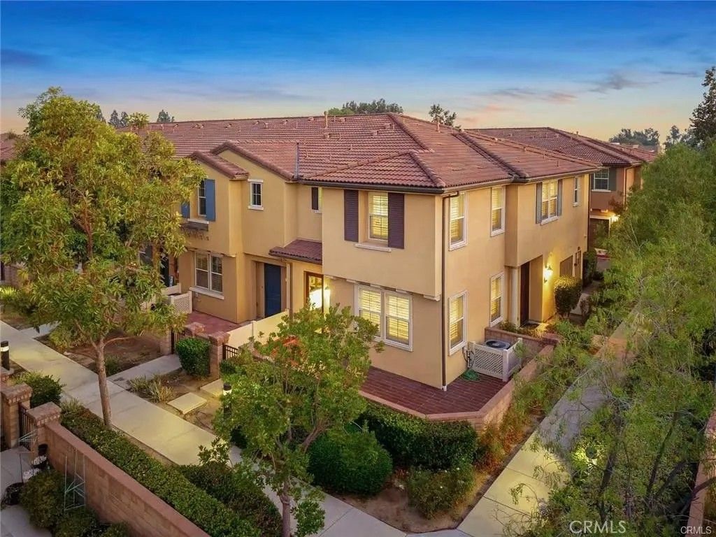 Photo of 721 N Via Dolcetto, Ontario, CA 91764 (MLS # AR26011892)