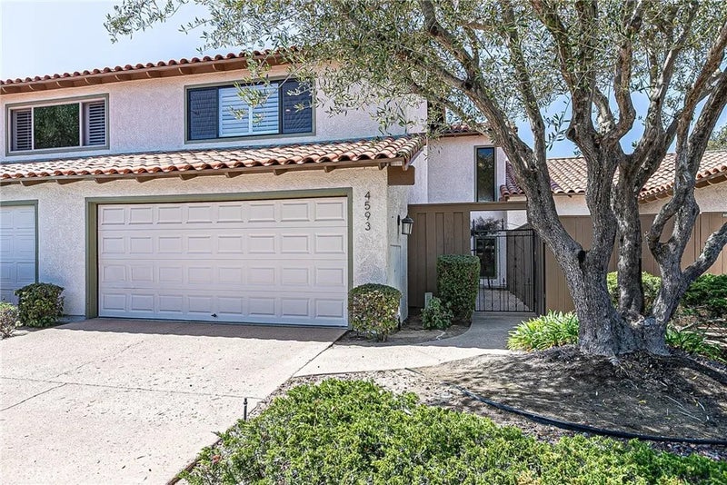 4593 Foxenwood