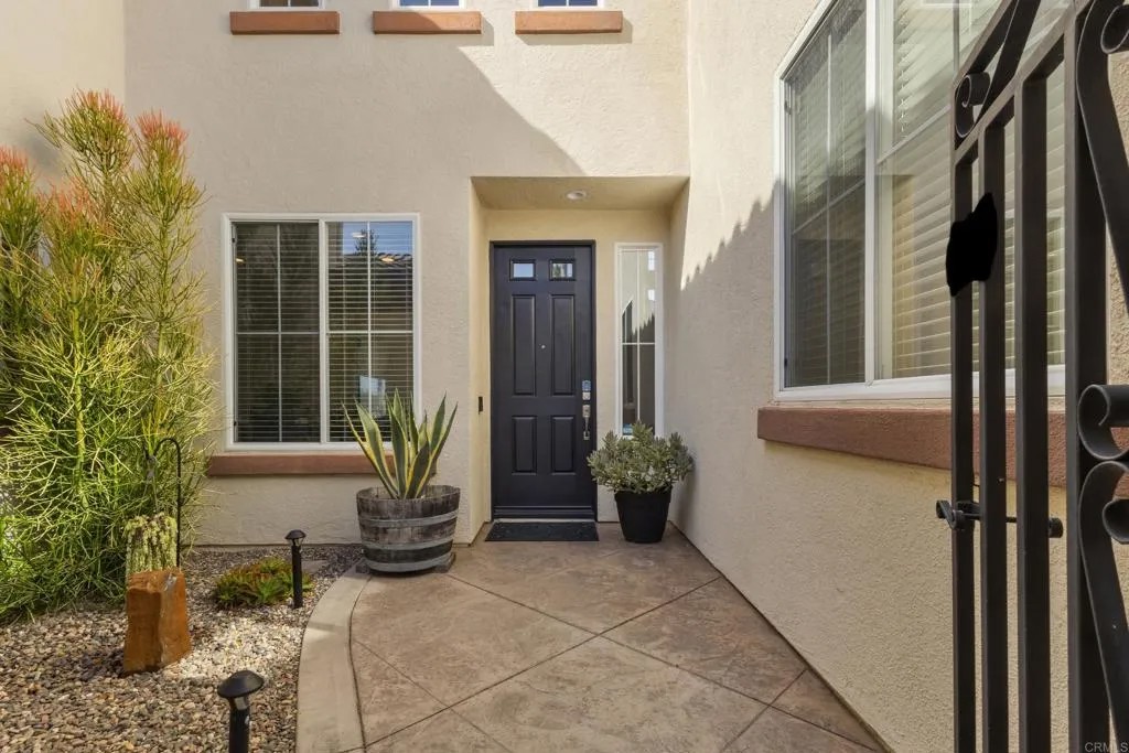2152 Rocky Point Way