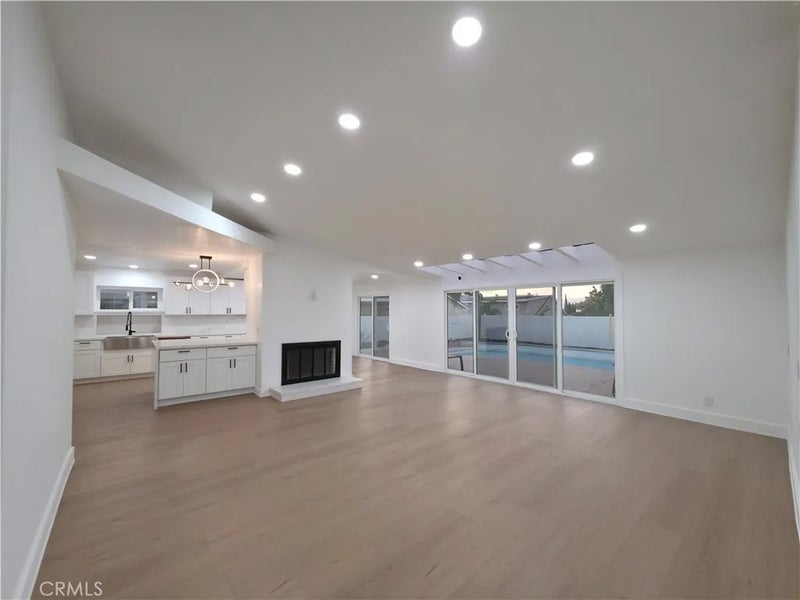 115 W Rancho Rd.