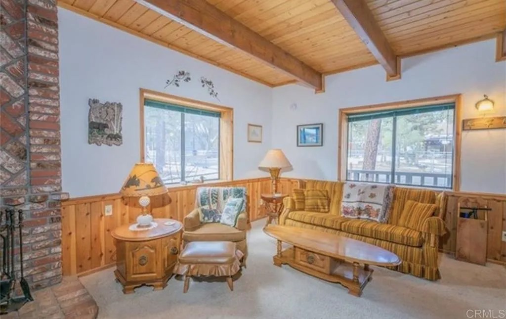 611 Spruce Lane