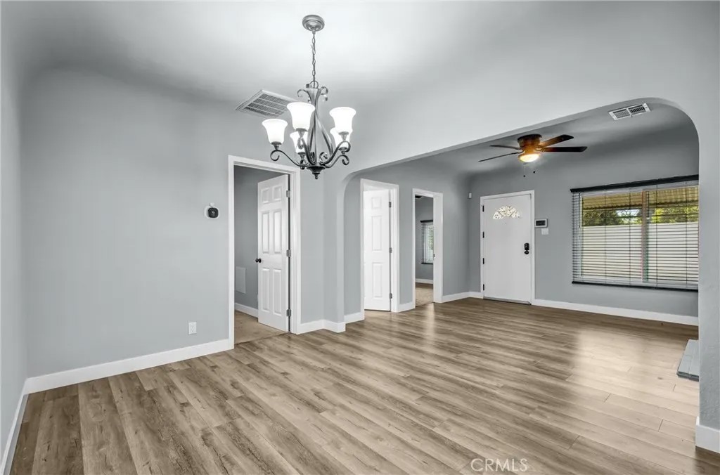 833 W 98th