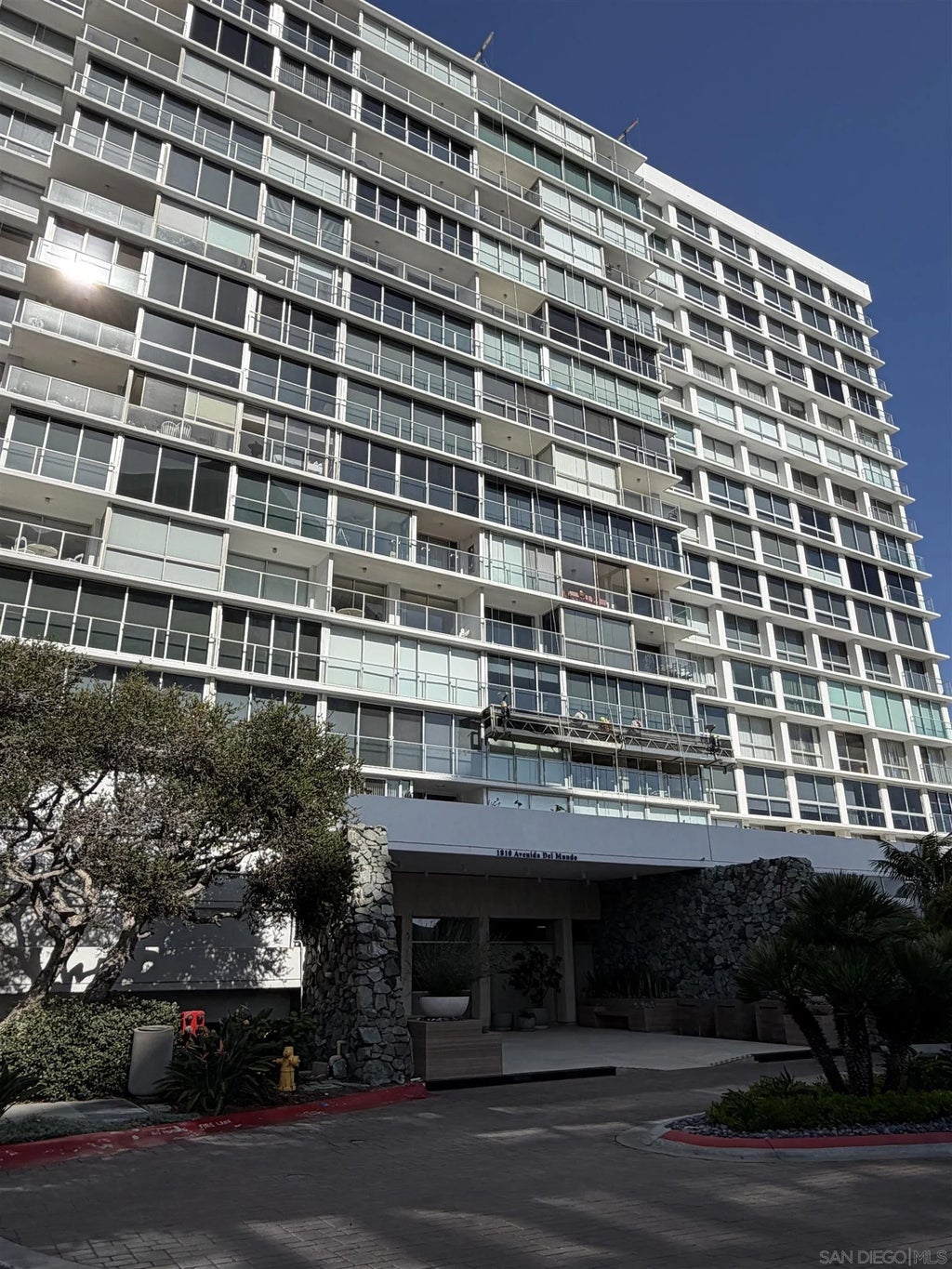 Photo of 1810 Avenida Del Mundo #106, Coronado, CA 92118 (MLS # 260023180)