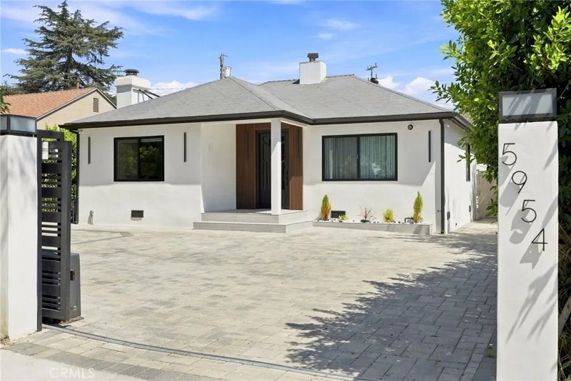 5954 Carpenter Avenue