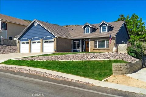 Photo of 41455 Bristle Cone Dr, Palmdale, CA 93551 (MLS # SB26077301)