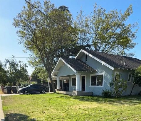 Photo of 4542 Bandini Avenue, Riverside, CA 92506 (MLS # IV26091139)