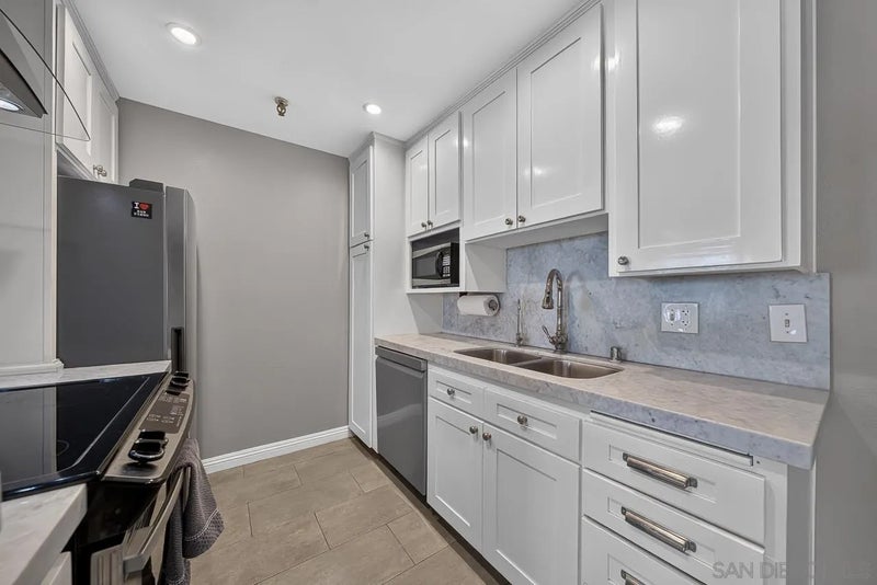 4015 Crown Point Dr. 310