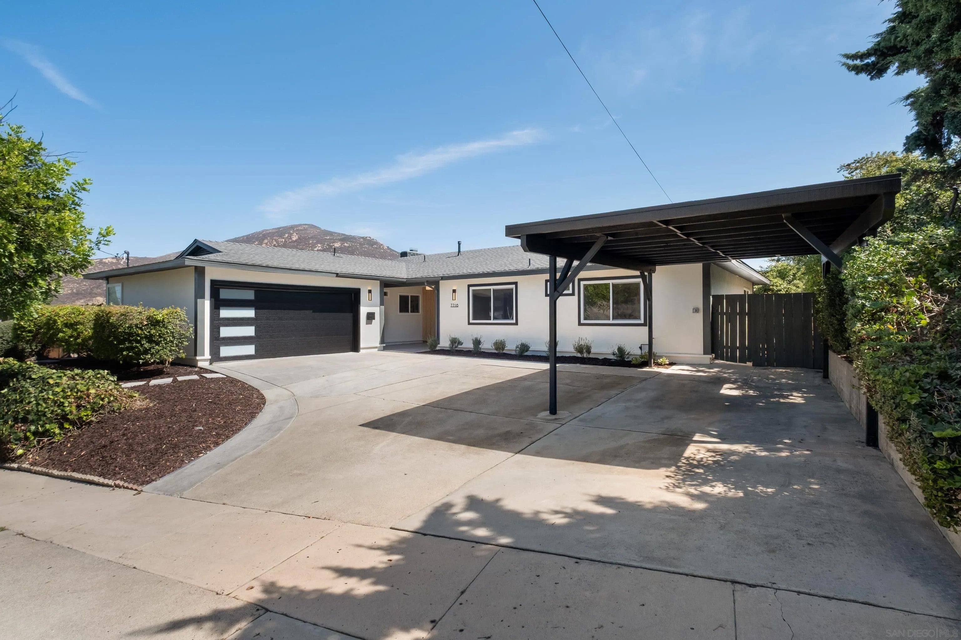 7716 Lake Adlon Dr