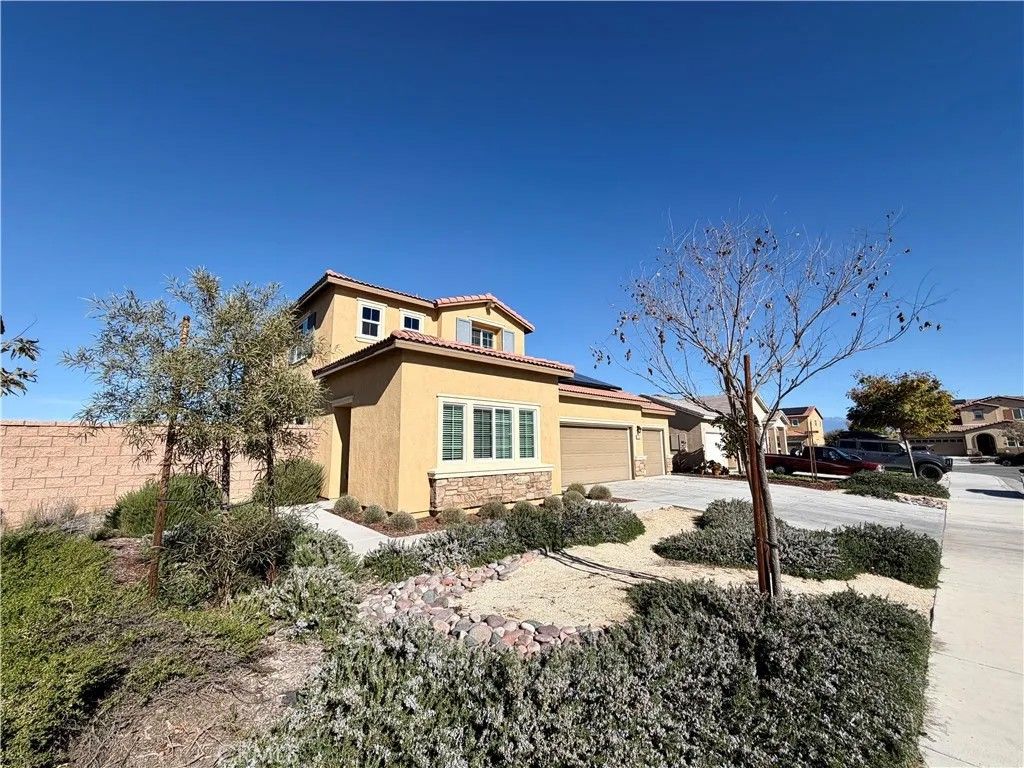 Photo of 26564 Rosebay Way, Menifee, CA 92585 (MLS # SW26009452)