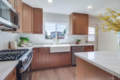 Tiny photo for 3777 Poe Street, San Diego, CA 92107 (MLS # PTP2508077)