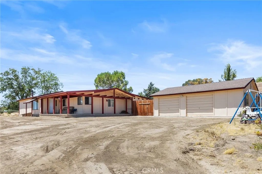 37625 Hill