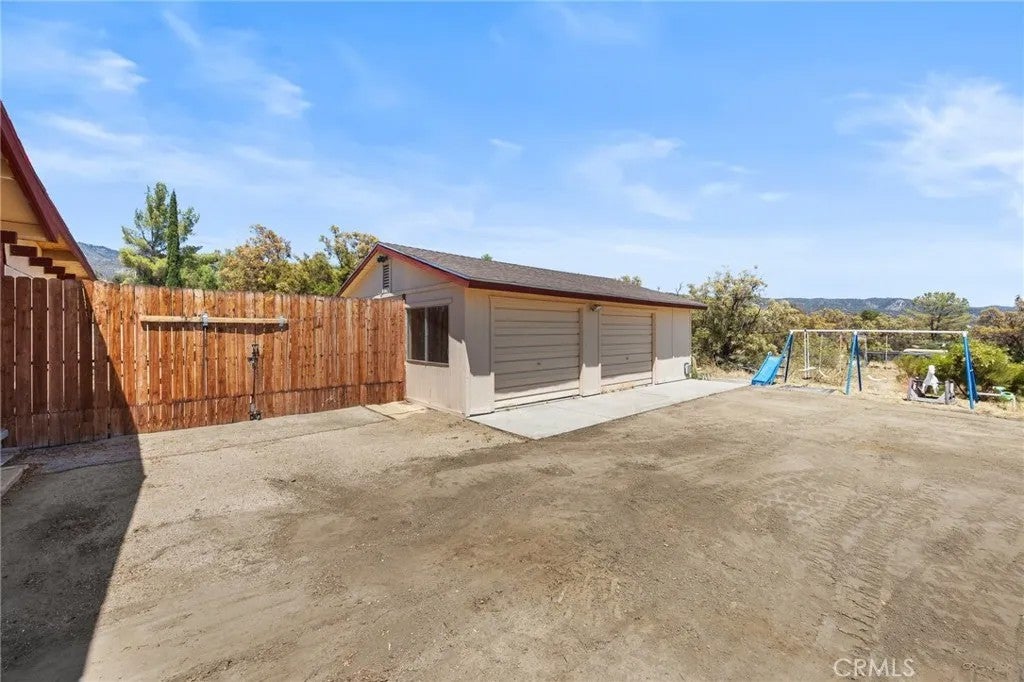 37625 Hill