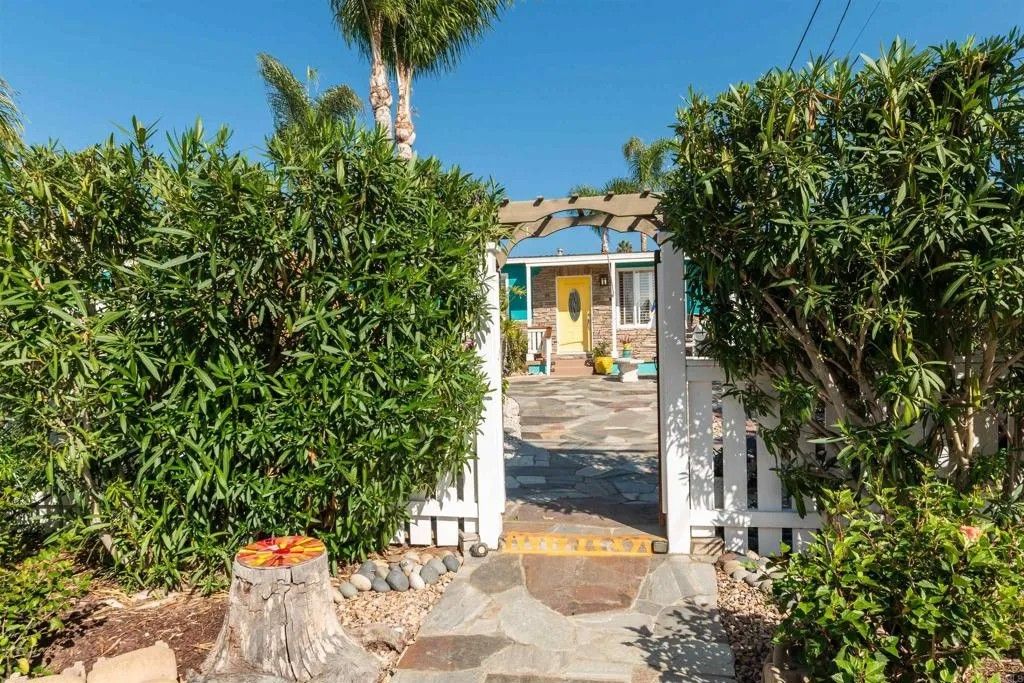 Photo of 1454 Moreno Street, Oceanside, CA 92054 (MLS # NDP2510998)