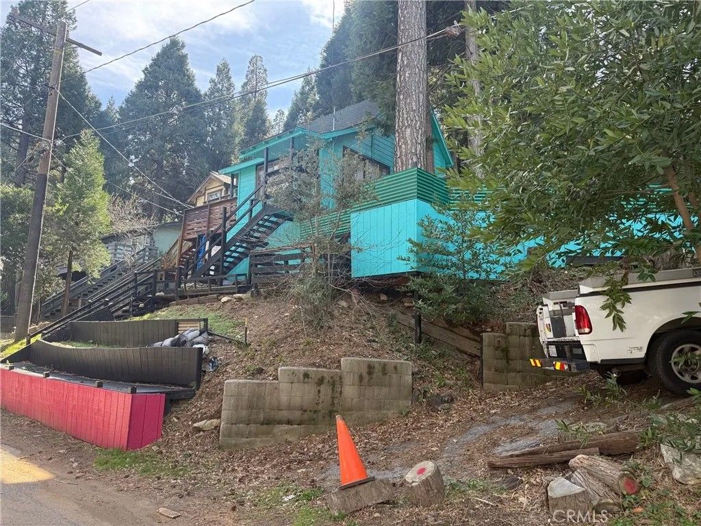 Photo of 744 Woodland Rd, Crestline, CA 92325 (MLS # IG26034235)