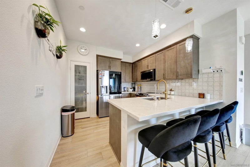 2708 Juniper Berry
