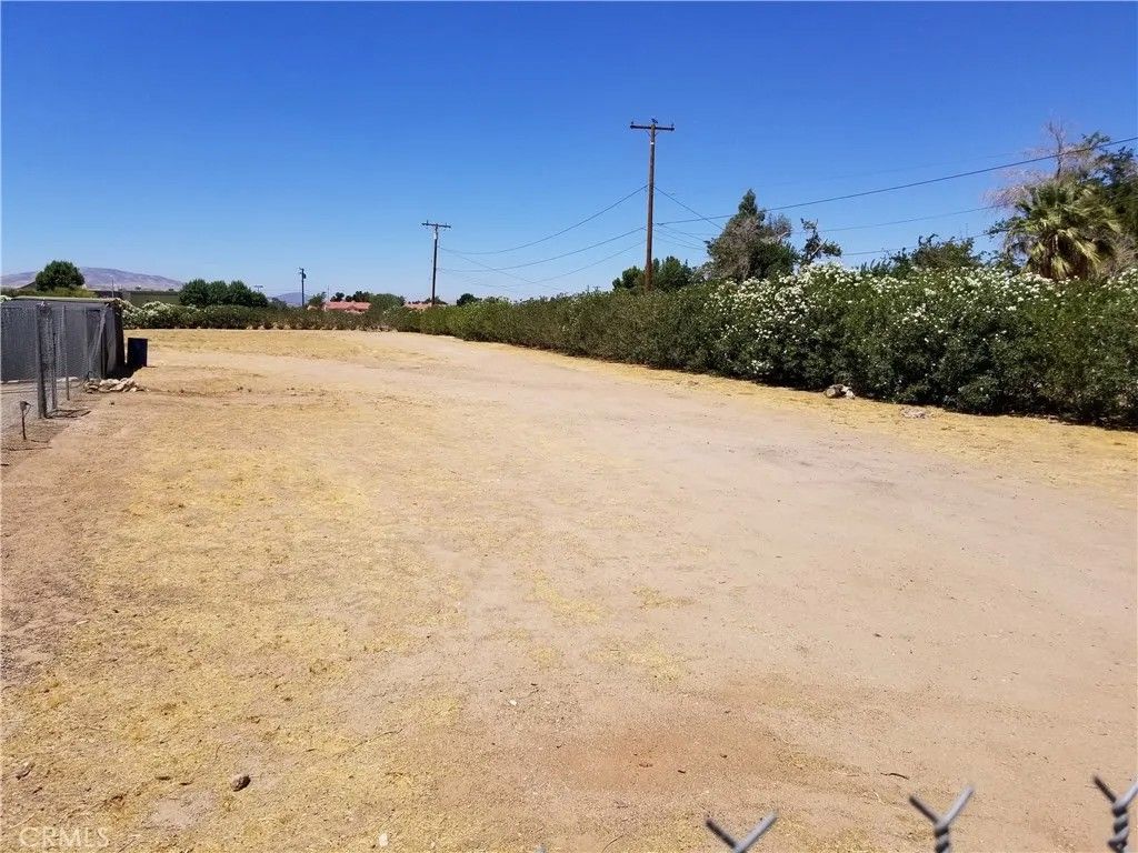 Photo of 38447 26th St, Palmdale, CA 93550 (MLS # SR26006763)