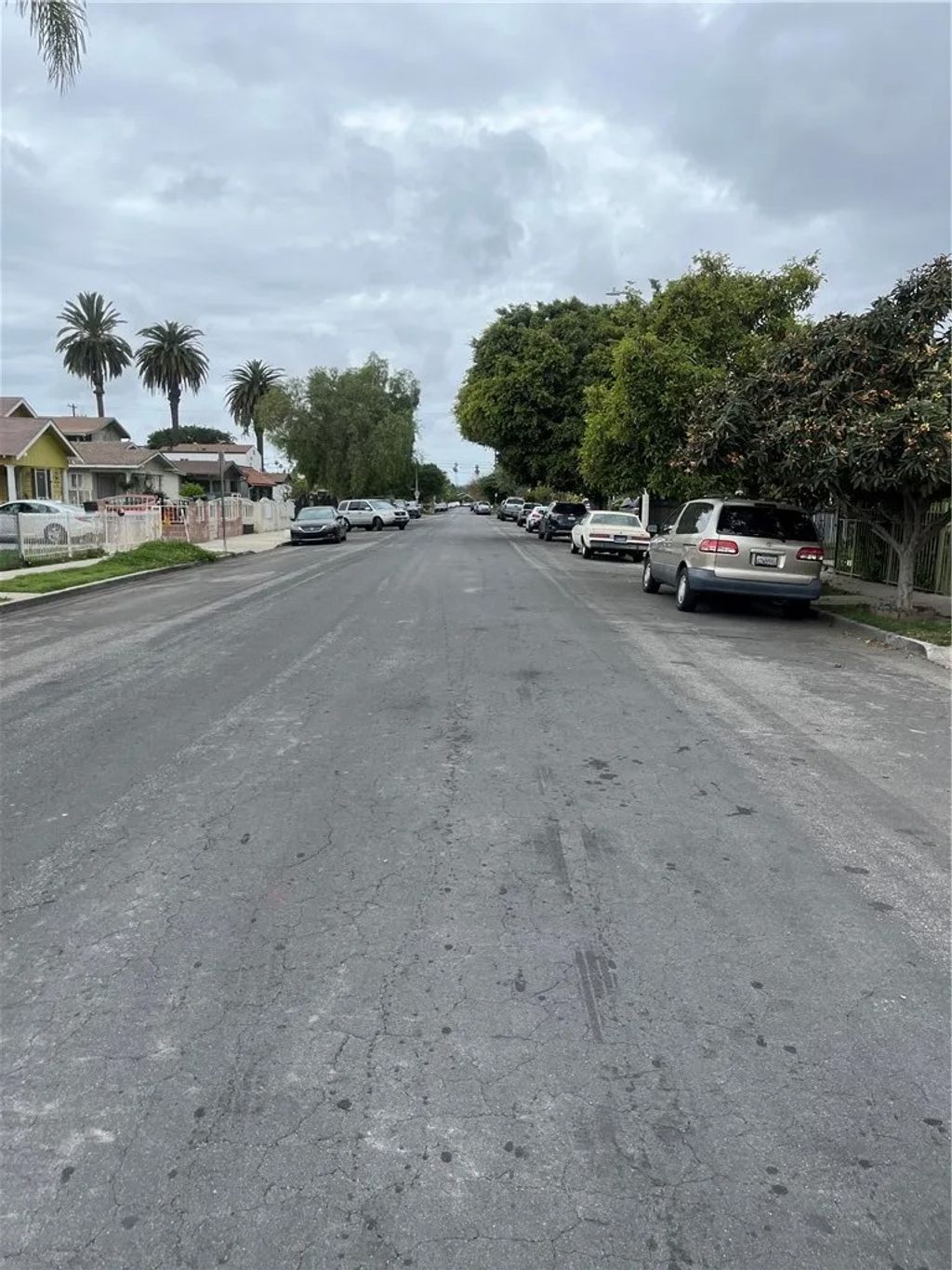 Photo of 1725 W 38th Street, Los Angeles, CA 90062 (MLS # MB26052422)