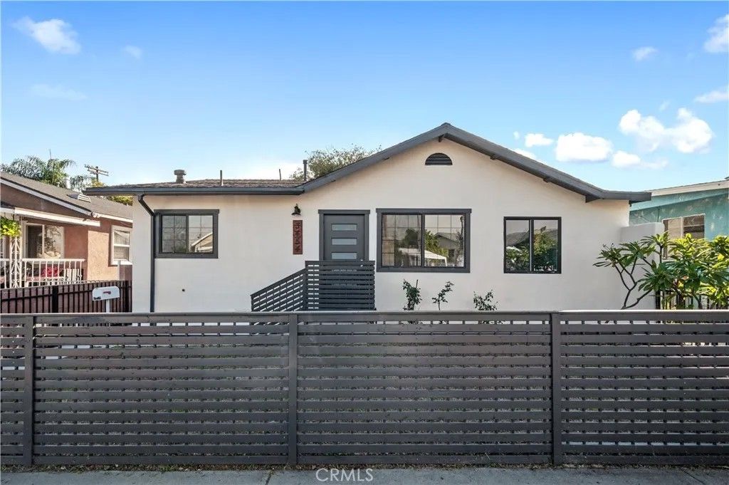 Photo of 3454 Hunter Street, Los Angeles, CA 90023 (MLS # DW25271649)