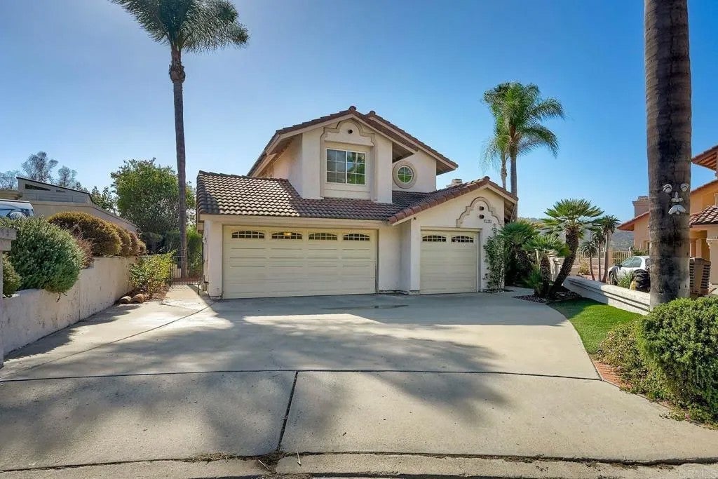 Photo of 2795 Canyon Oak Pl Place, Escondido, CA 92029 (MLS # NDP2609154)