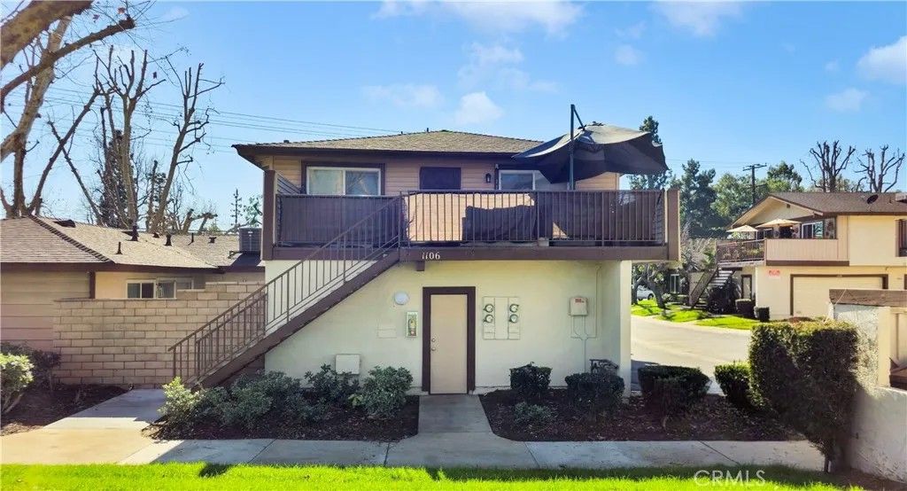 Photo of 1106 W Philadelphia St, Ontario, CA 91762 (MLS # DW26025960)