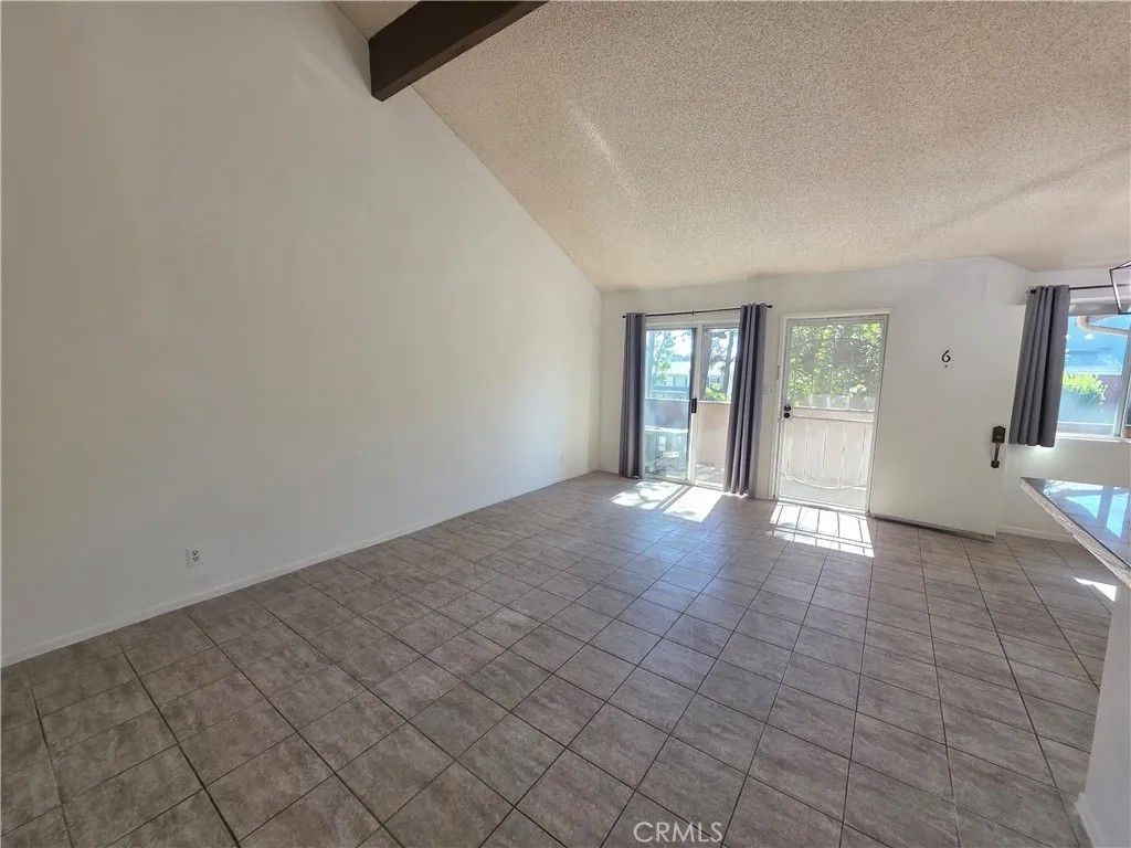Photo of 14839 Sherman Way #6, Van Nuys, CA 91405 (MLS # SR25252393)