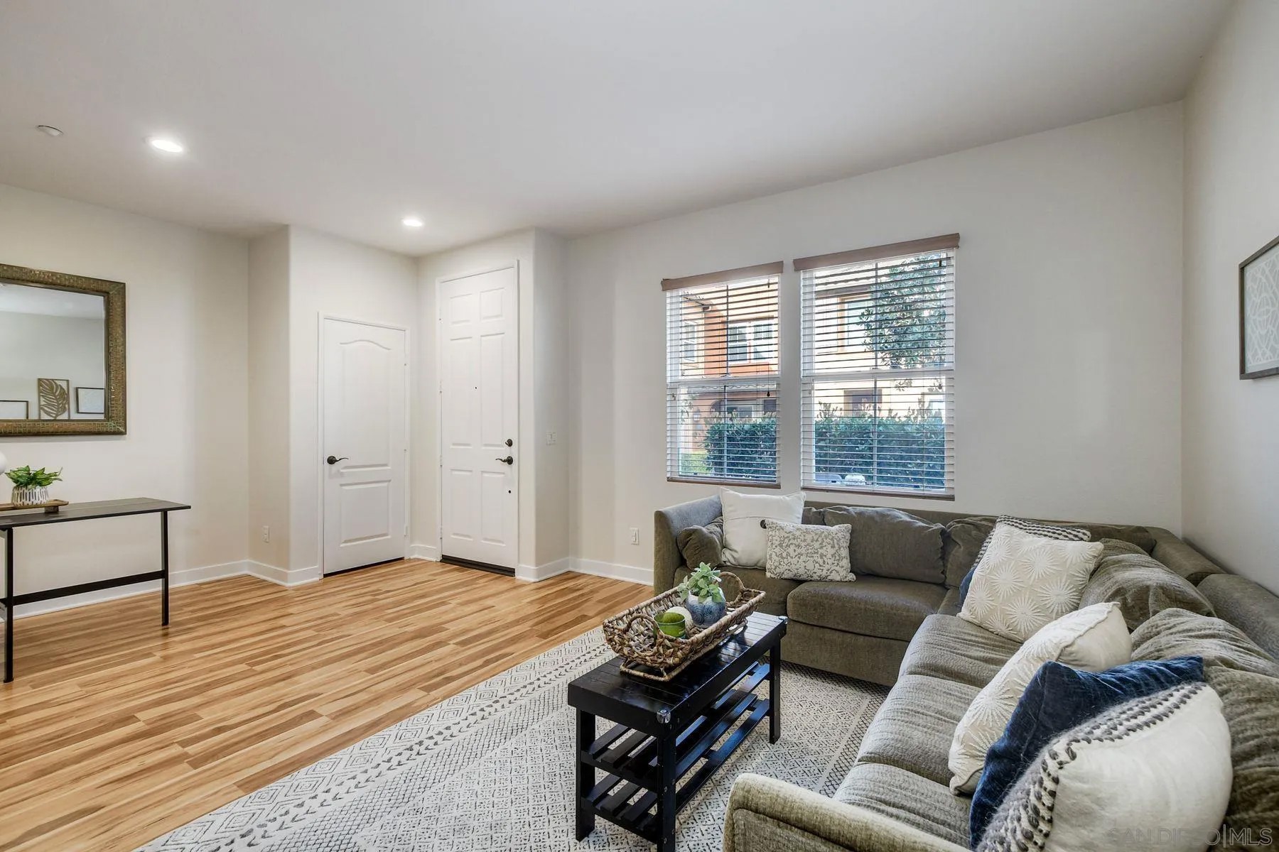 17070 Calle Trevino 11