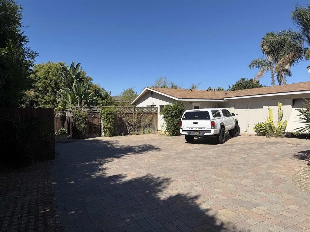 1040 Golden Road