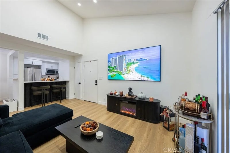 9714 Sepulveda 217
