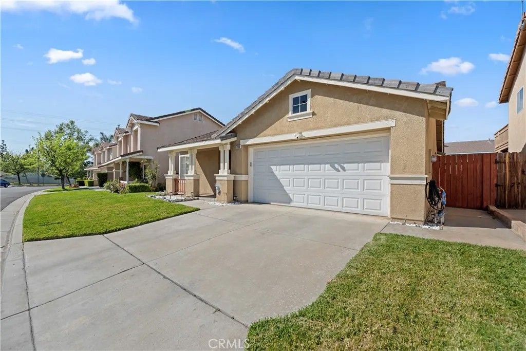 Photo of 7235 Ayers Rock Rd, Riverside, CA 92508 (MLS # IV26068219)