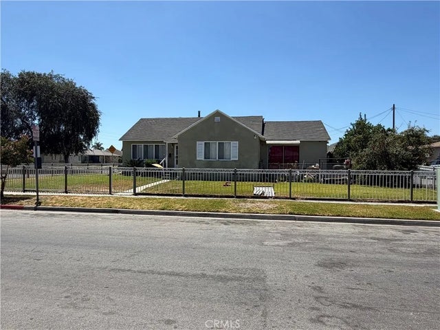 12227 Bandera, Los Angeles
