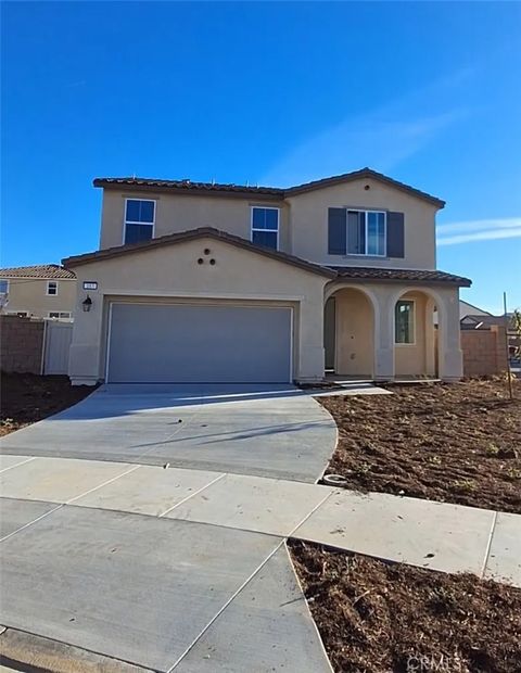 Photo of 183 Oakton Court, Hemet, CA 92543 (MLS # IG26049666)