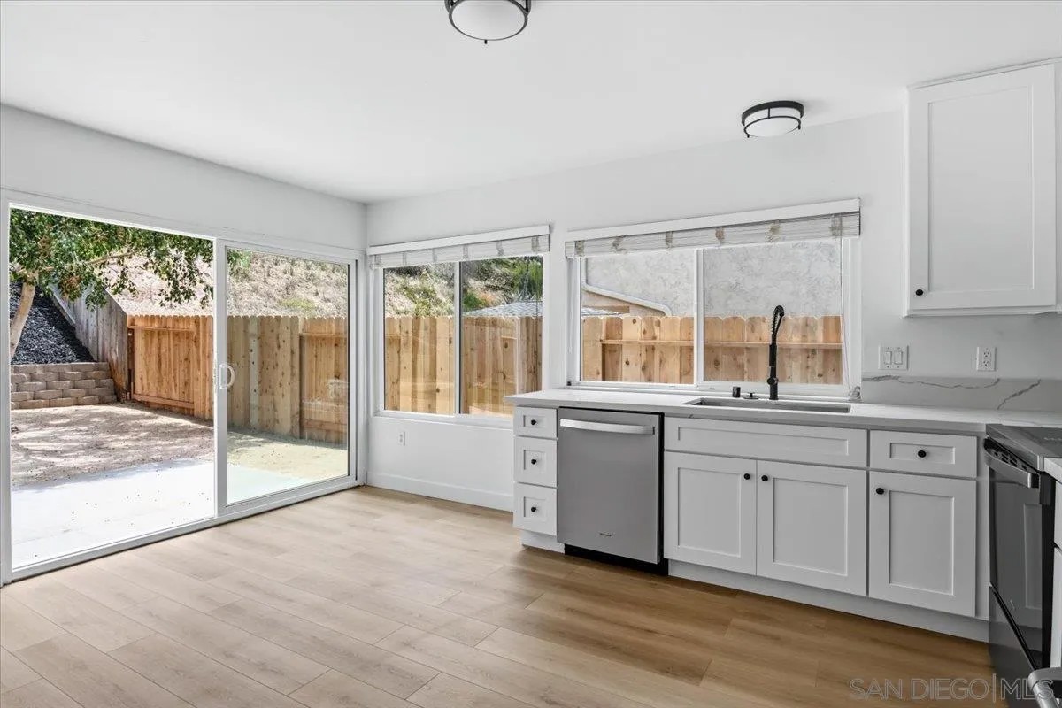1507 LOWER LAKE COURT
