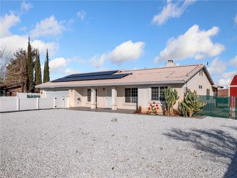 Photo of 15056 Cerezo Road, Victorville, CA 92392 (MLS # HD26014823)