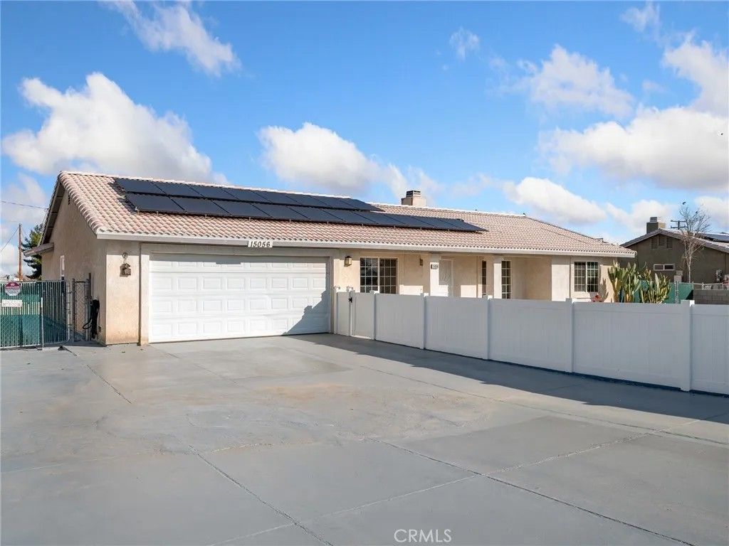 Photo of 15056 Cerezo Road, Victorville, CA 92392 (MLS # HD26014823)