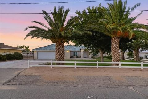 Photo of 18822 Westlawn Street, Hesperia, CA 92345 (MLS # OC26125522)