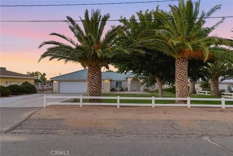 Photo of 18822 Westlawn ST, Hesperia, CA 92345 (MLS # OC26125522)