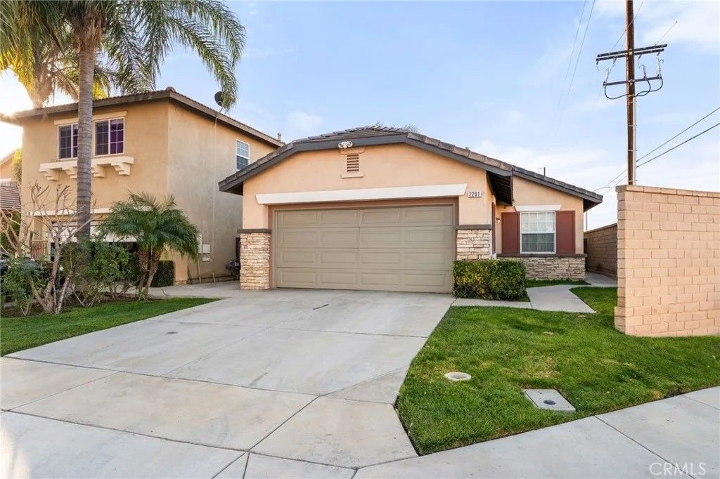 Photo of 2201 Jornada Dr, Perris, CA 92571 (MLS # CV26024578)