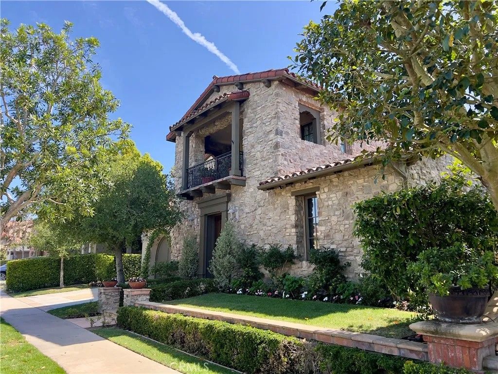Photo of 10 Morning Light, Newport Coast, CA 92657 (MLS # NP26097010)
