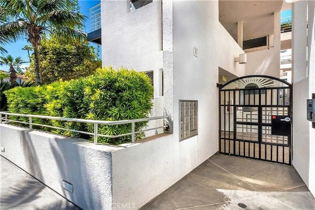 Photo of 101 Coast Boulevard #4B, La Jolla, CA 92037 (MLS # PW26094086)
