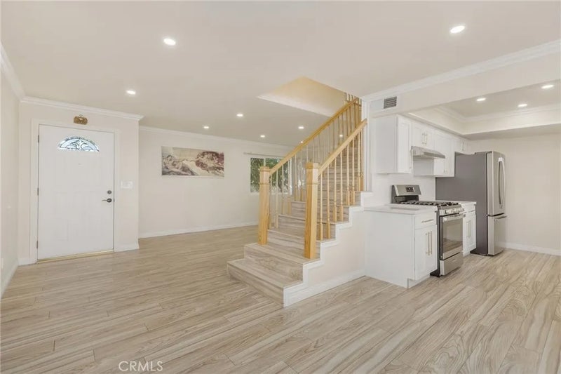 1234 E Broadway 5