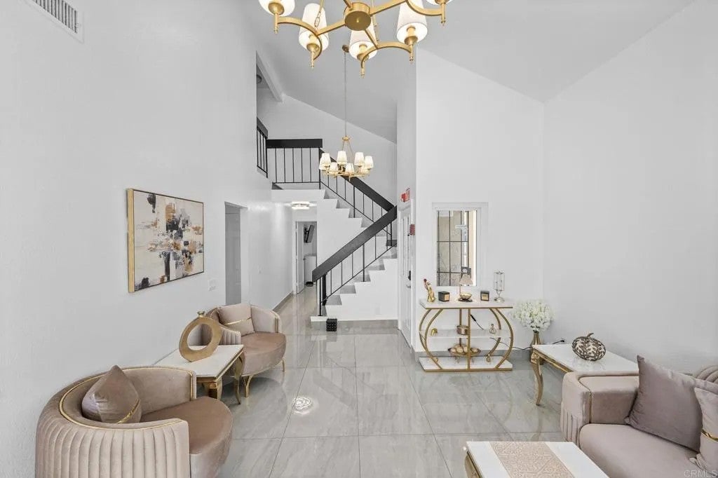 10739 Villa Bonita