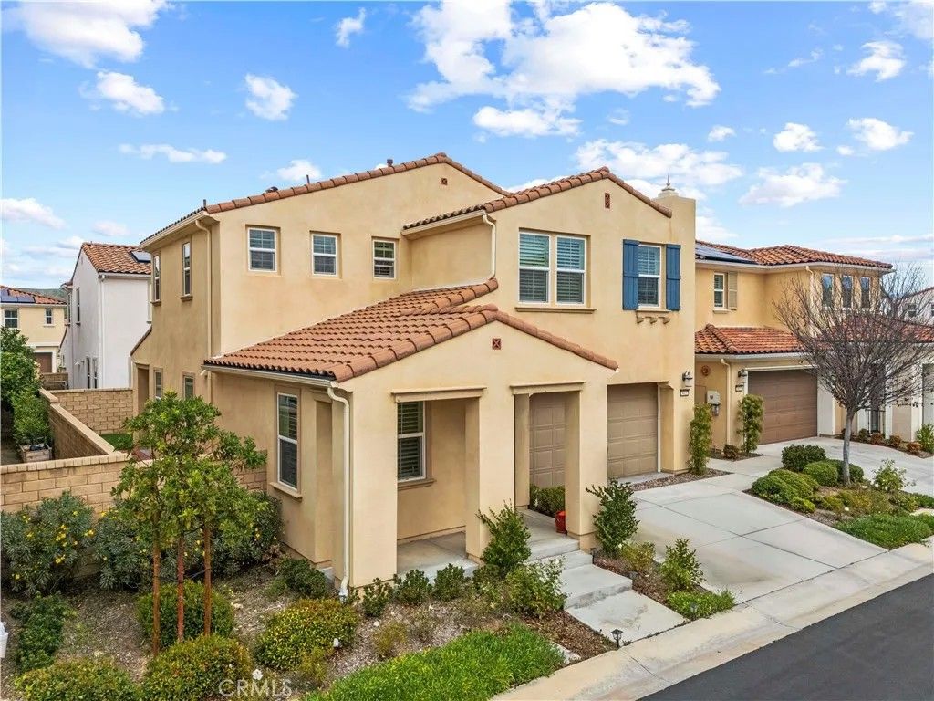 Photo of 24157 Via Perla, Valencia, CA 91354 (MLS # IG26030335)