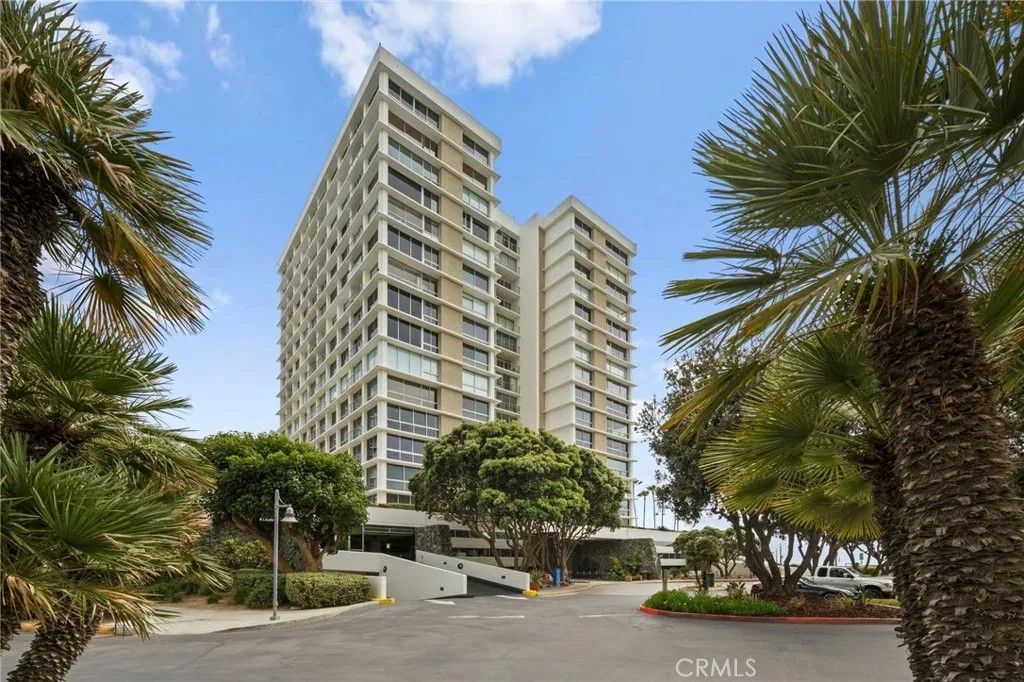 Photo of 1720 Avenida Del Mundo #805, Coronado, CA 92118 (MLS # FR26088119)