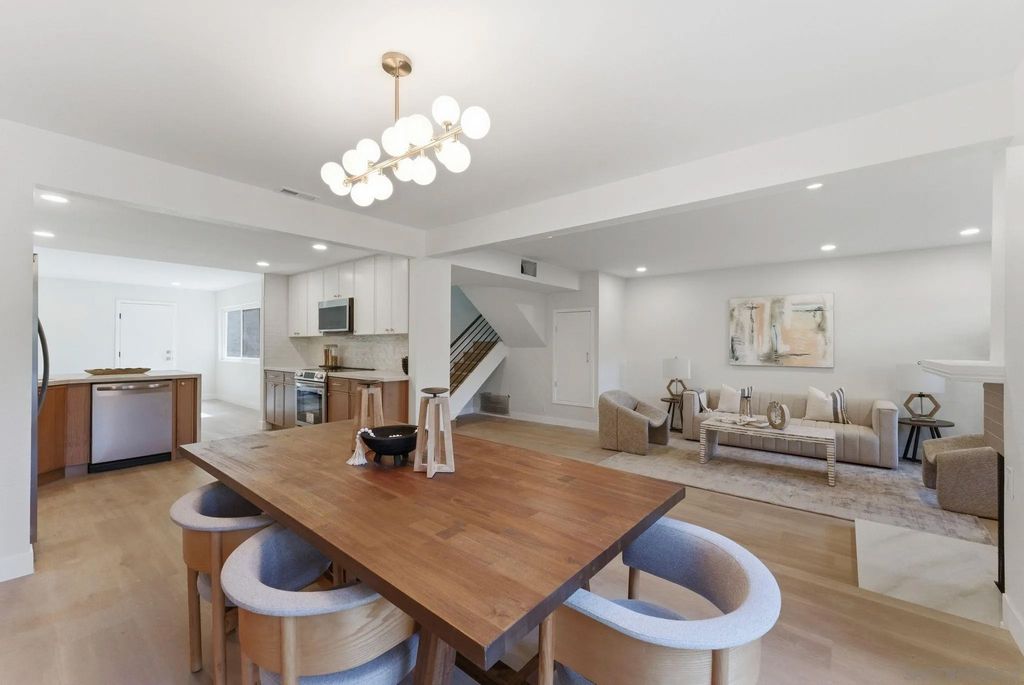 Photo of 9917 Aviary Dr, San Diego, CA 92131 (MLS # 260011522)