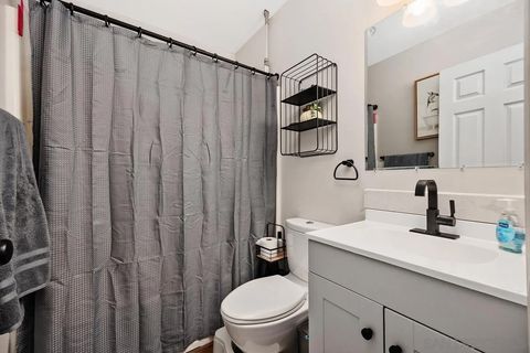 Tiny photo for 5014 El Mirlo Dr, Oceanside, CA 92057 (MLS # 250042673)