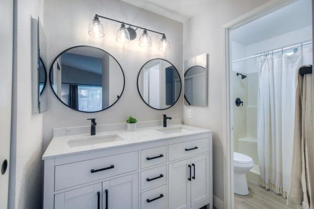 Photo of 187 Paseo Marguerita, Vista, CA 92084 (MLS # NDP2604523)