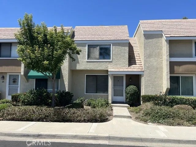31 Meadowgrass, Irvine