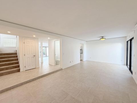 8725 Caminito Abrazo La Jolla CA 92037