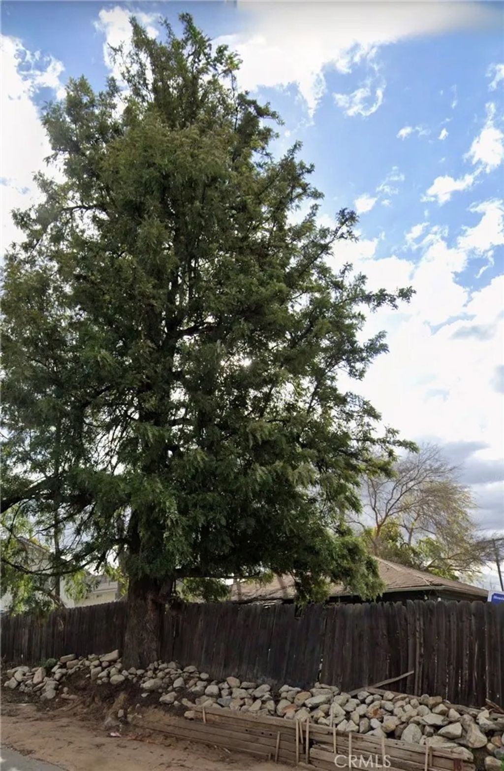 Photo of 20931 Malaga Rd, Lake Elsinore, CA 92530 (MLS # DW26043901)