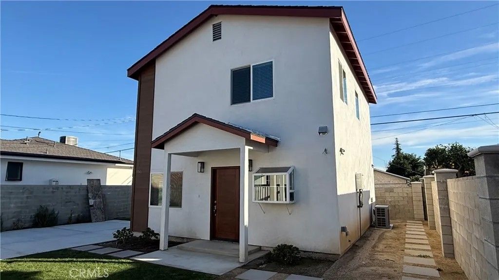 Photo of 3346 Brandon St, Pasadena, CA 91107 (MLS # SR26047160)